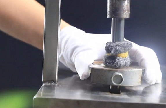 Teste de Resistência ao Desgaste do Revestimento A4